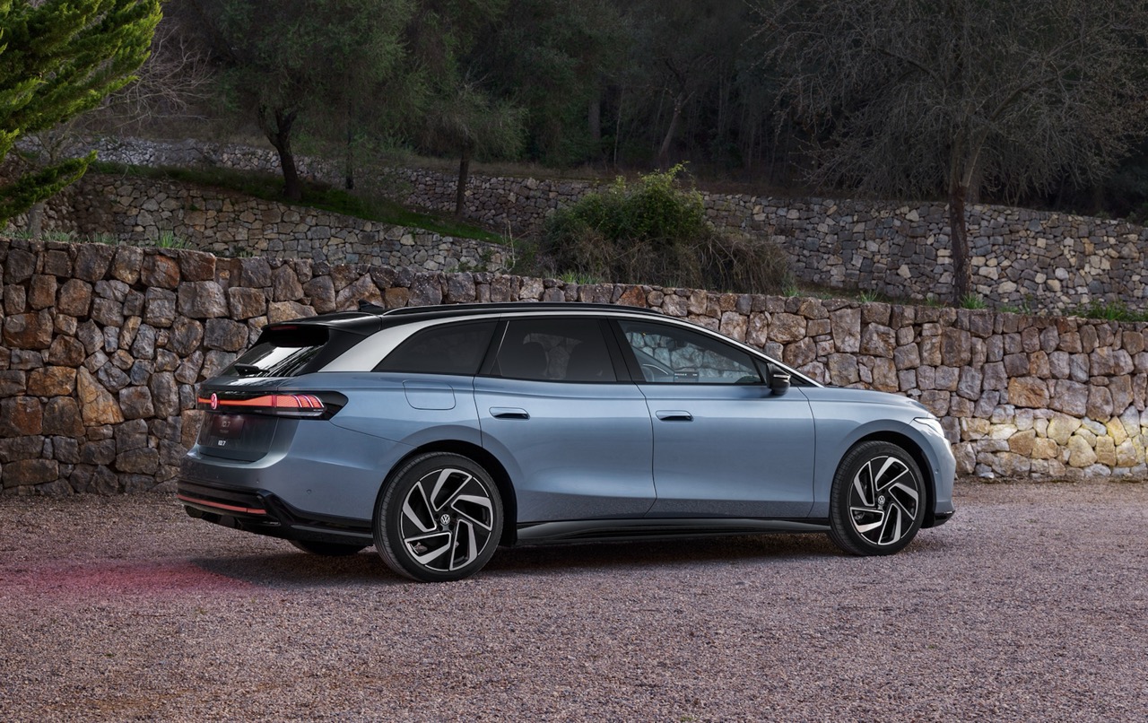 VW ID.7 Tourer debiutas Baltijos šalyse